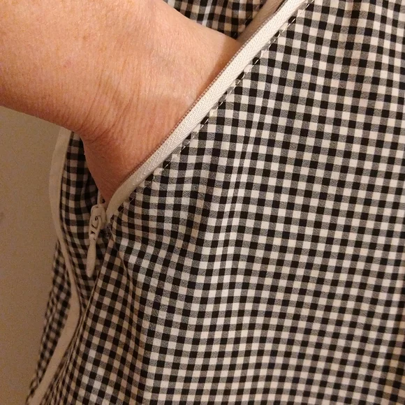 T by Talbot's black/white checked active skirt Sz MP - Picture 3 of 10